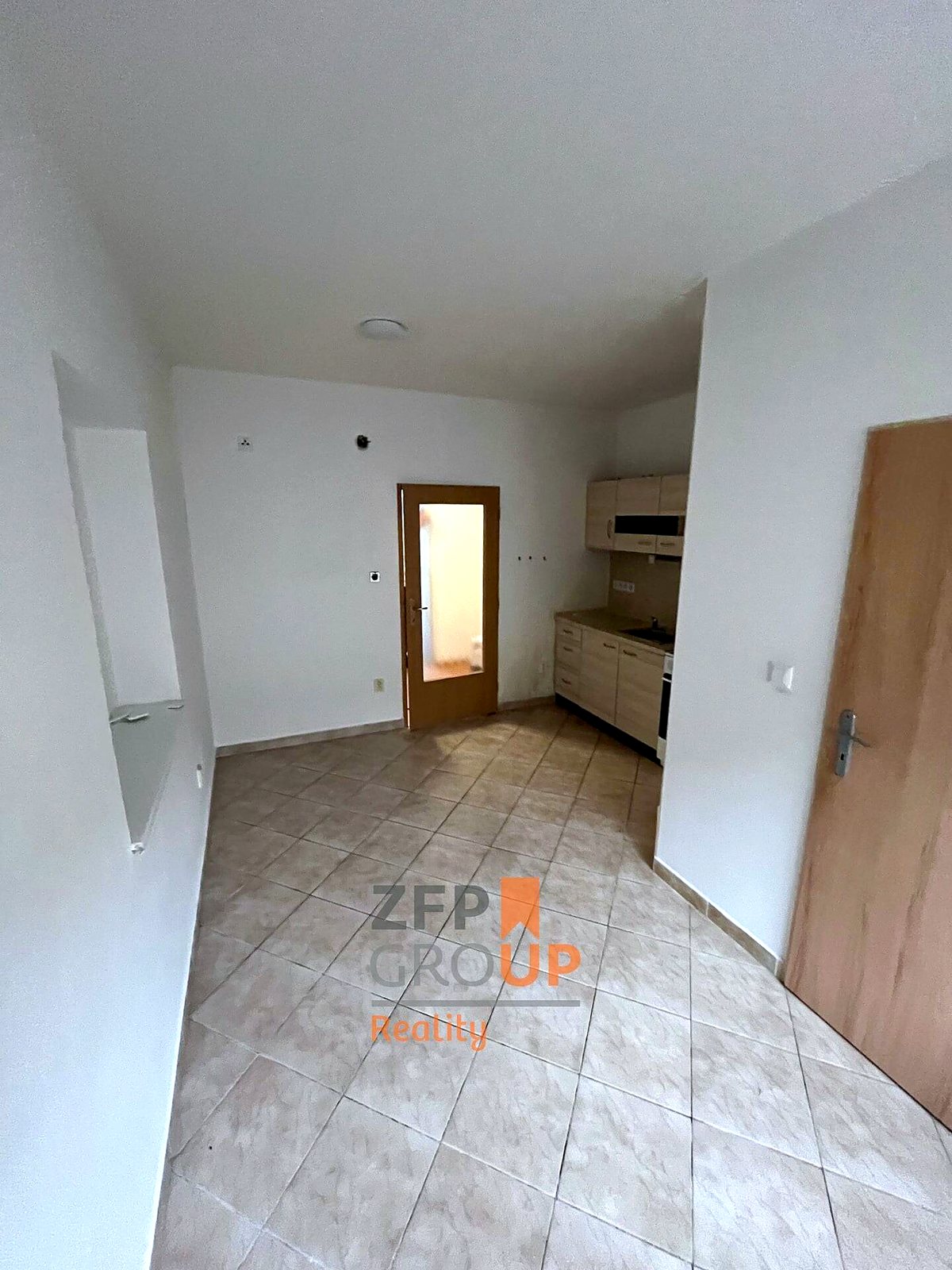 Pronájem bytu 2+kk Třebíč, Nové Město – obývací pokoj