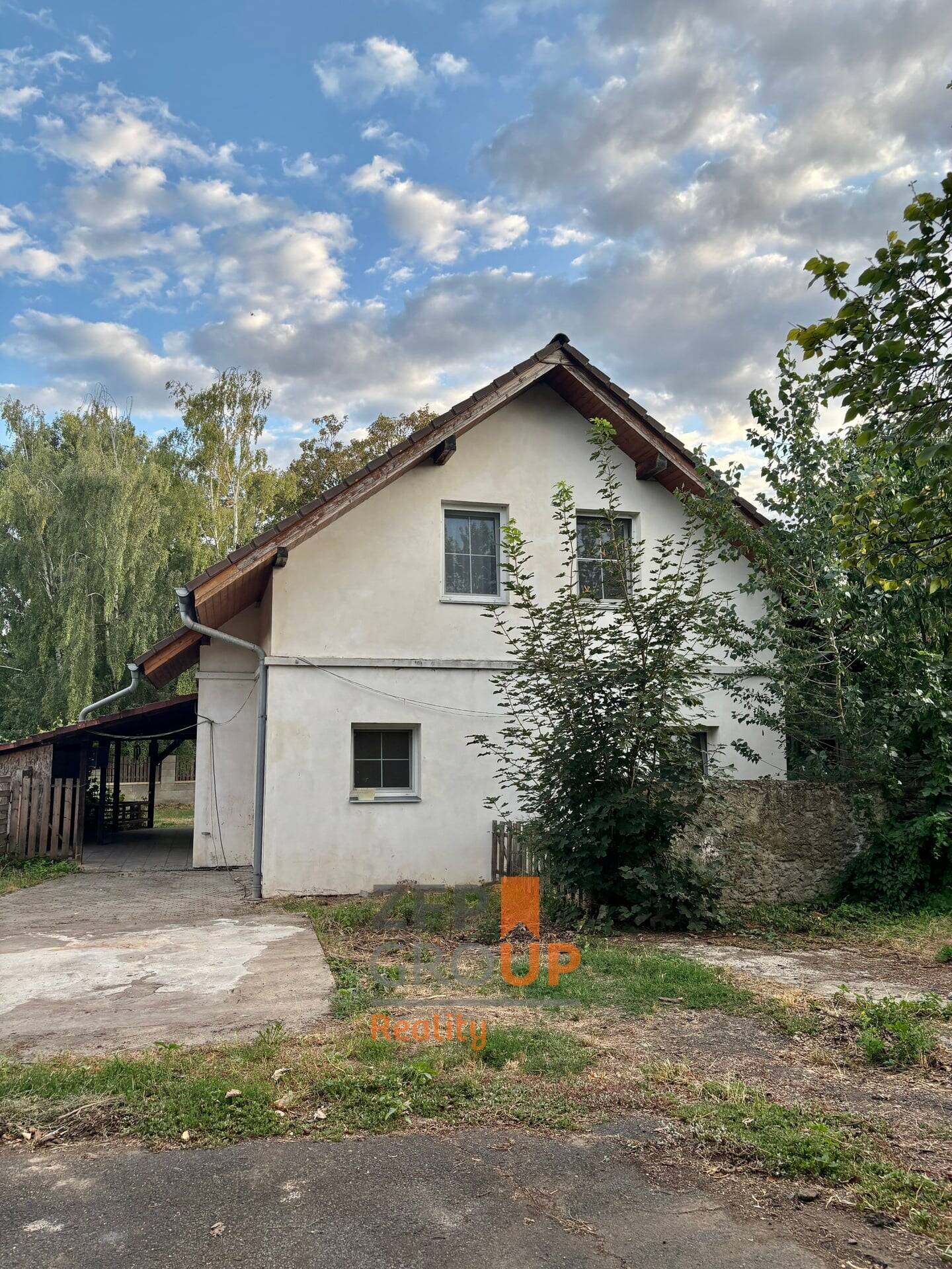 Rodinný dům 4+1 Lovosice – Boční pohled na dům