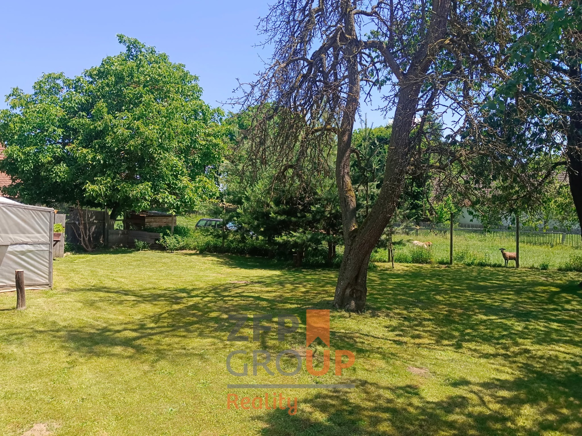 Prodej pozemku 1 575 m² Krasonice – pozemek 1 575 m²