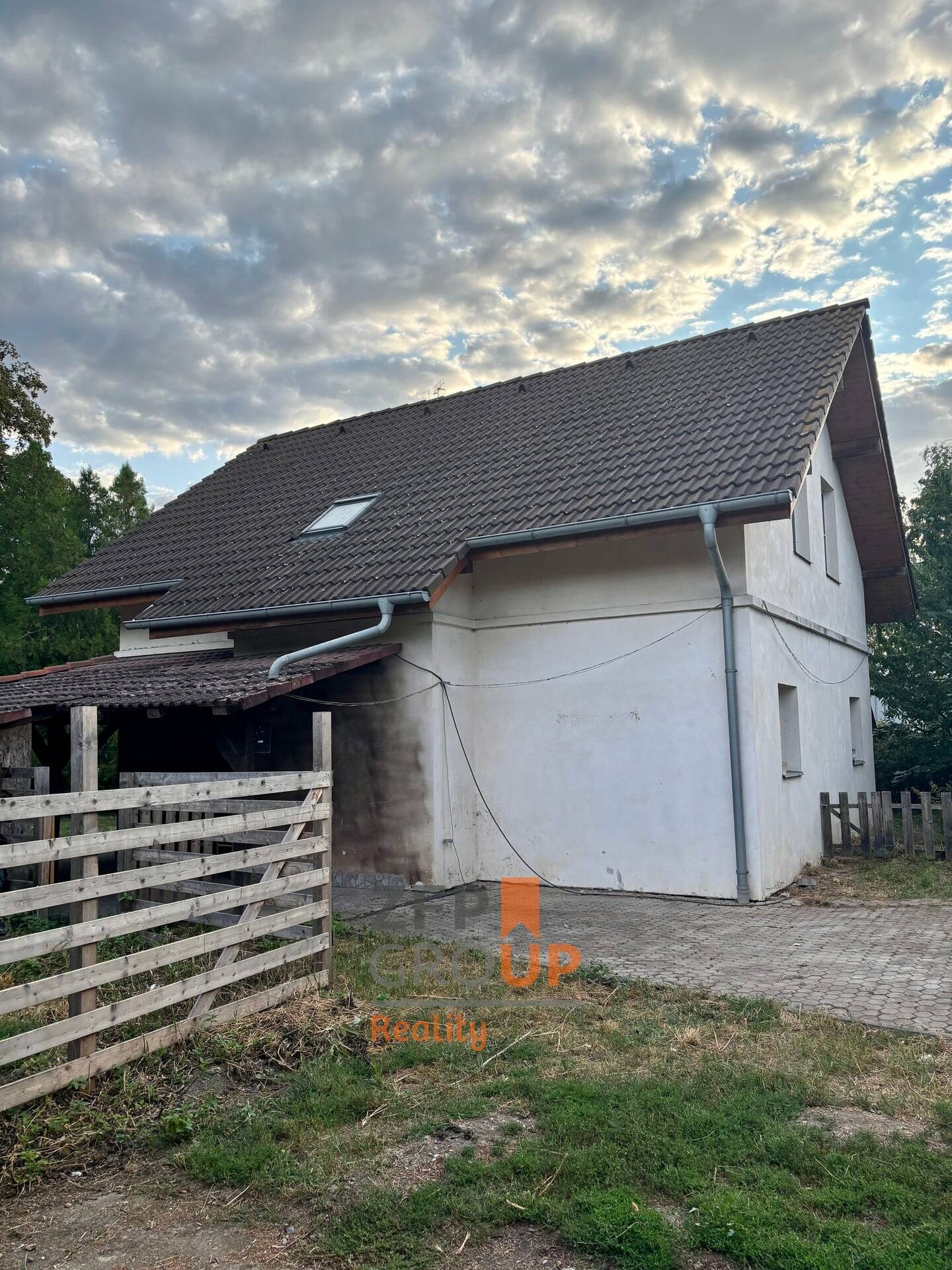 Rodinný dům 4+1 Lovosice – Zadní část domu